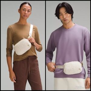 NWT-Everywhere Belt Bag 1L Fleece -Price Firm. UNISEX